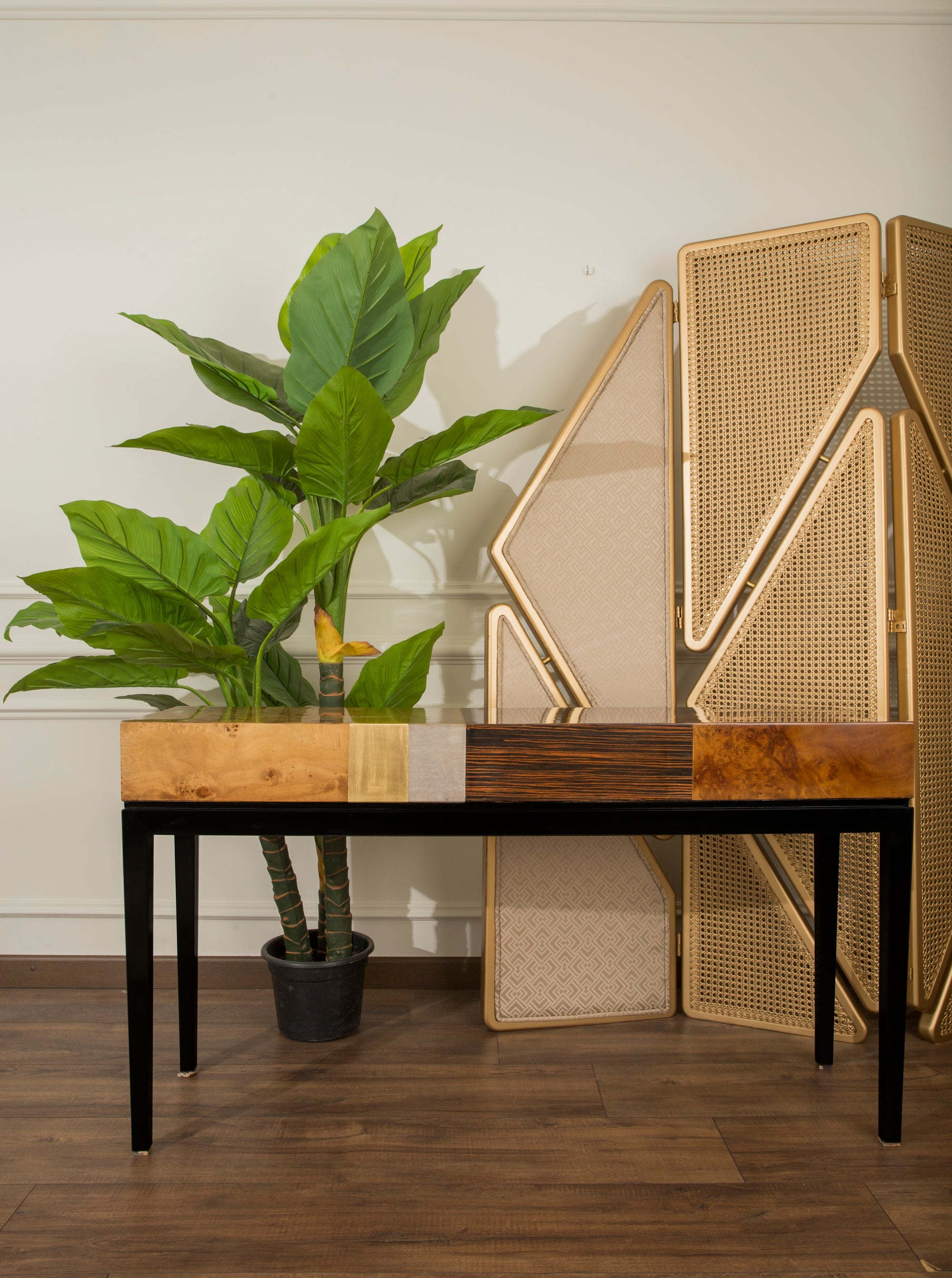 Marquetry Console