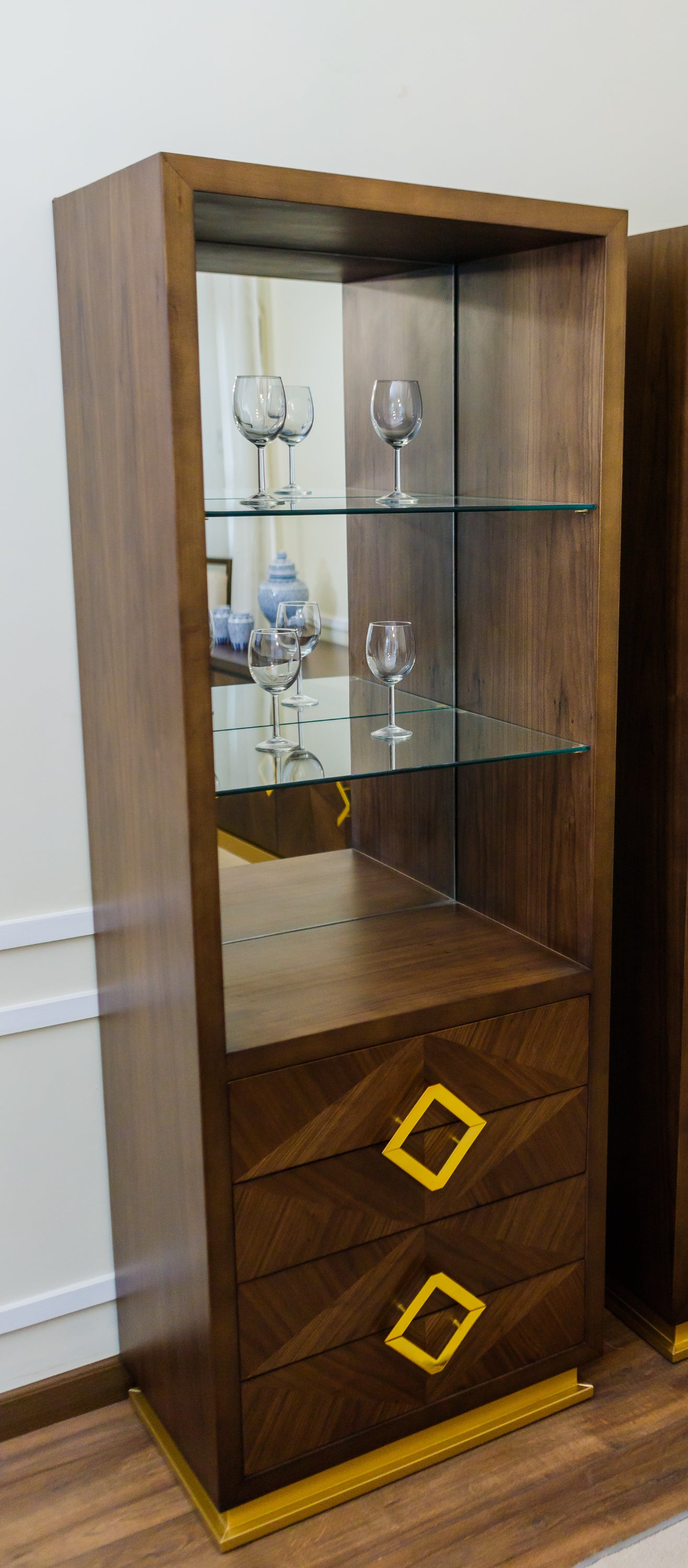 Vatrine Unit Marquise