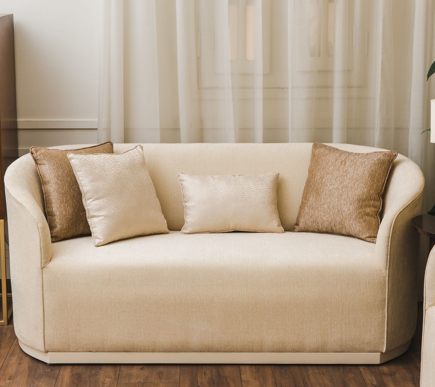 Gatsby Salon (2 Seats)